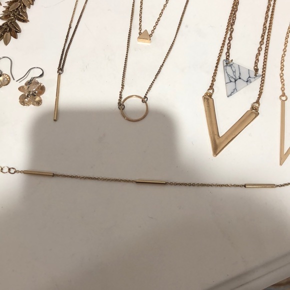 jewelry- FREE BRACELET, earrings, necklaces - Picture 3 of 7